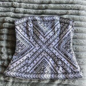 White House Black Market Gray and White Casual Tank Top